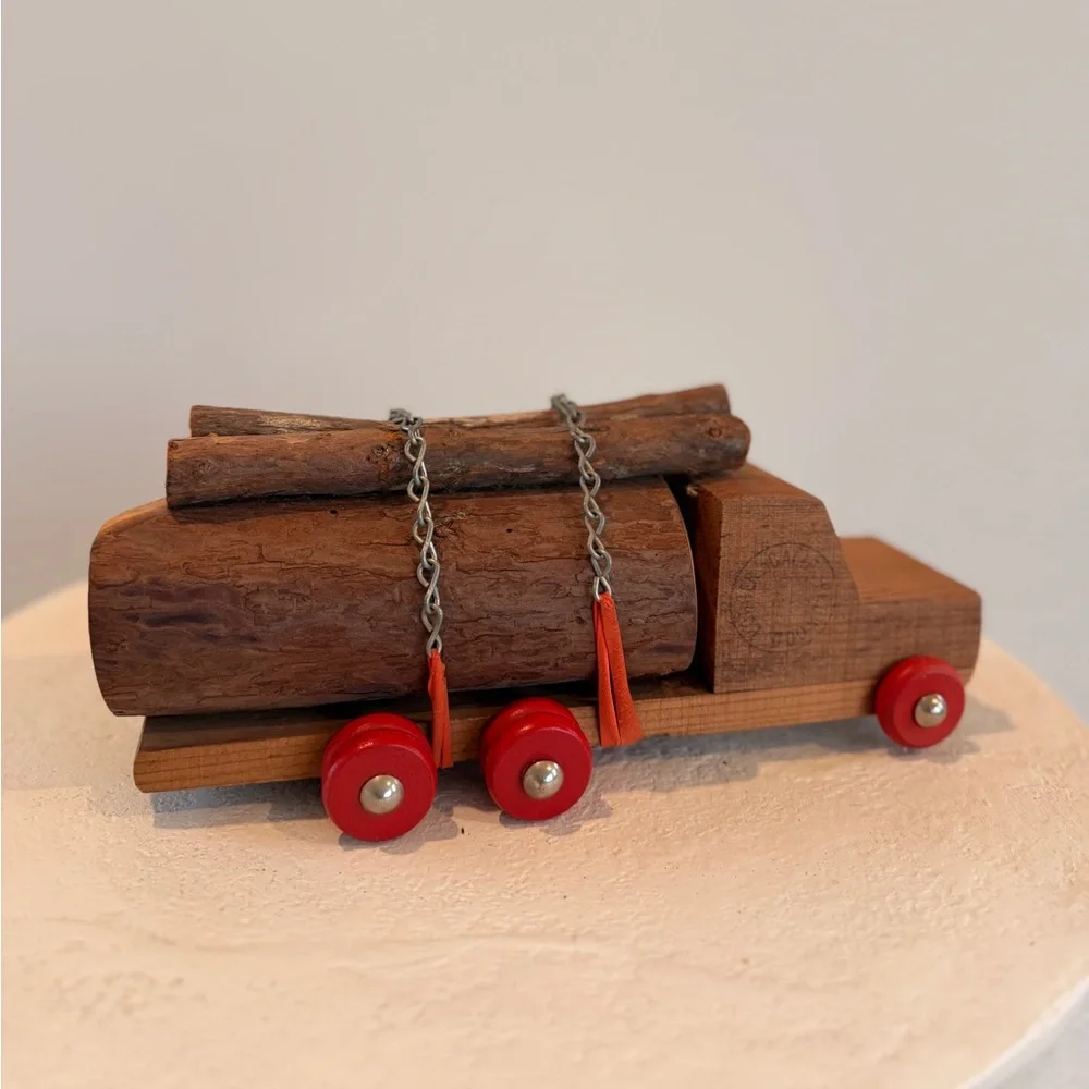 VINTAGE HANDMADE CALIFORNIA REDWOOD LOGGING LOGO TRUCK‎ WOODEN TOY SOUVENIR